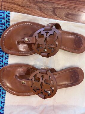 Tory Burch Brown Leather Cutout Logo Thong Sandals